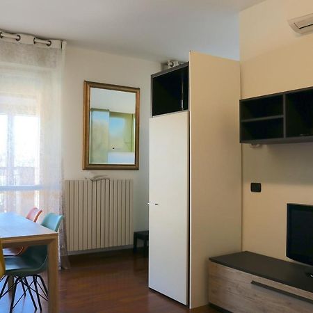 Happy Flat With Terrace Apartman Milánó Kültér fotó