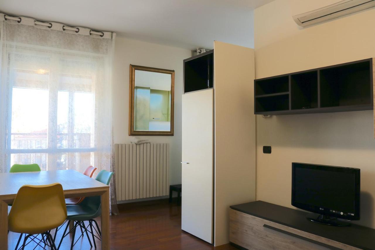 Happy Flat With Terrace Apartman Milánó Kültér fotó